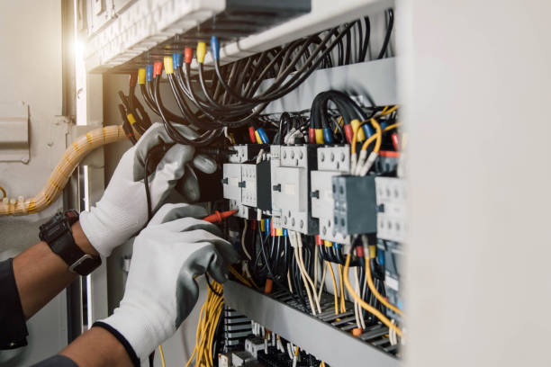 Best Electrician for Home Renovation  in Toppenish, WA
